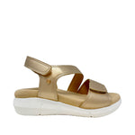 Sandalis de cuña Pame para mujer color dorado